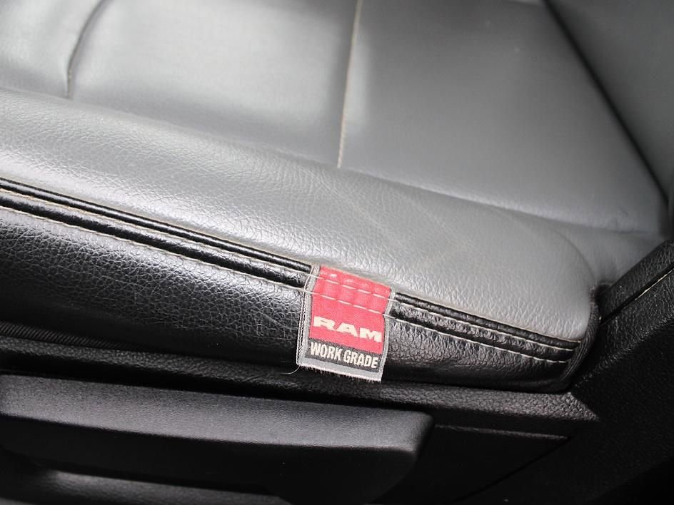 Used 2023 RAM 2500 Tradesman w/ Chrome Appearance Group image 9