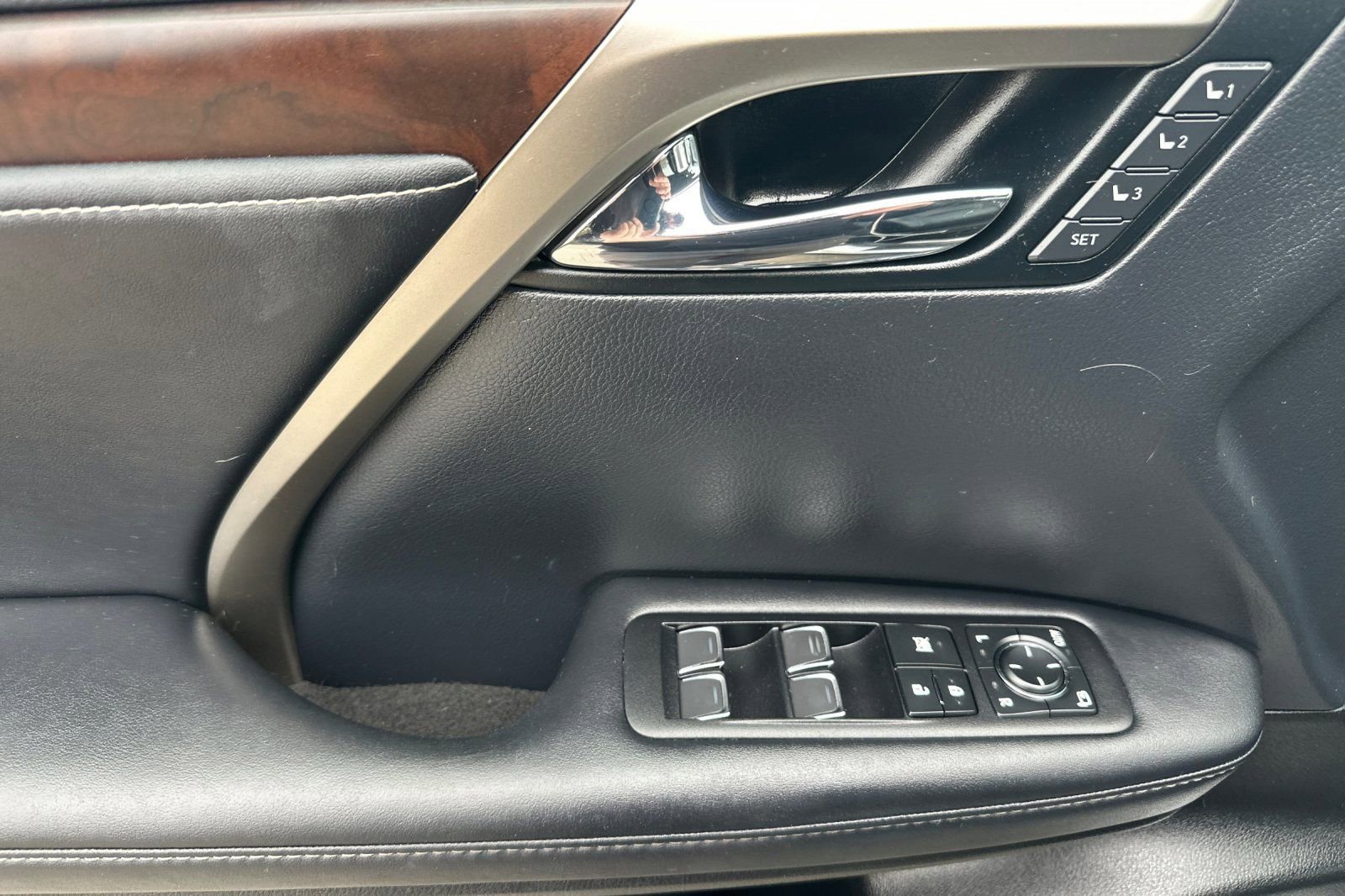 Certified 2022 Lexus RX 350 FWD w/ Premium Package image 12