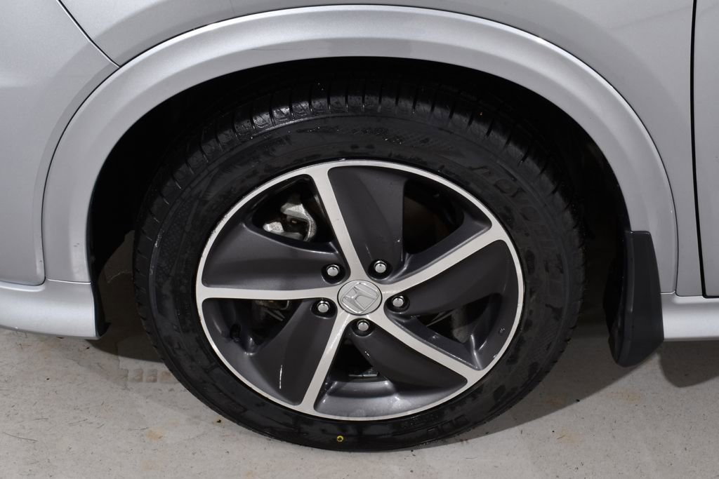 Used 2019 Honda HR-V Touring image 23