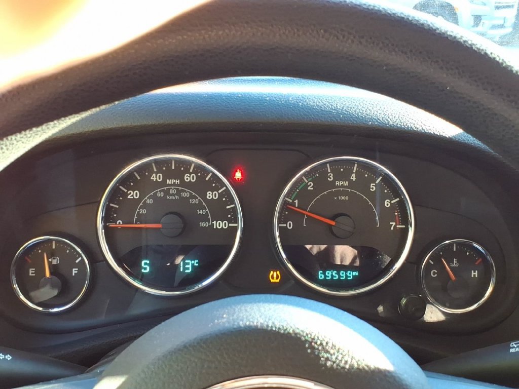 Used 2015 Jeep Wrangler Sport AWD/4WD image 20
