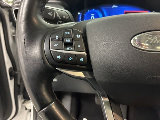Used 2020 Ford Explorer Platinum w/ Premium Technology Package AWD/4WD image 29