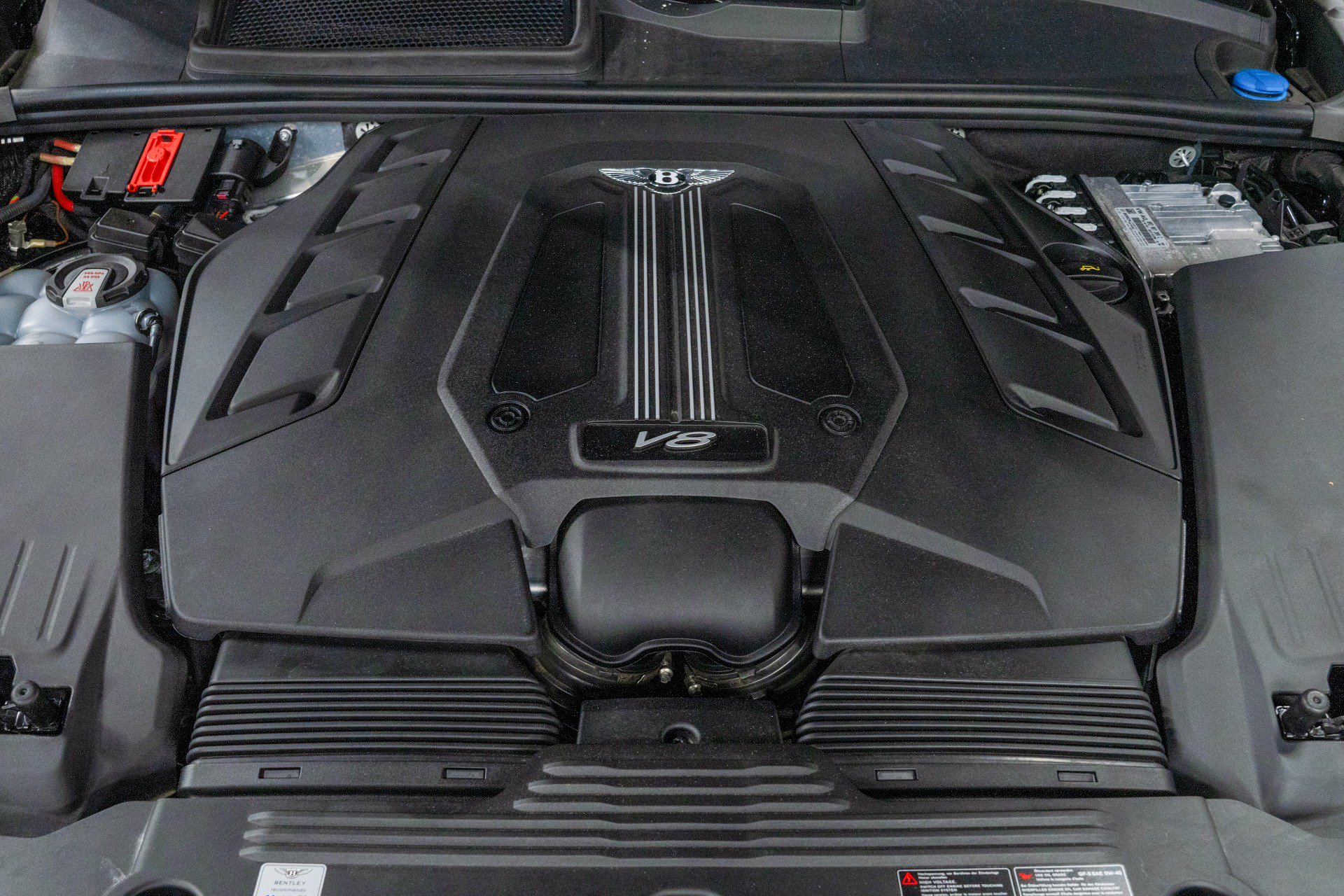 Used 2024 Bentley Bentayga Extended Wheelbase image 11