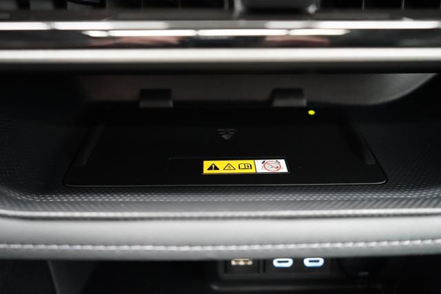 Used 2023 Toyota Highlander XLE image 53