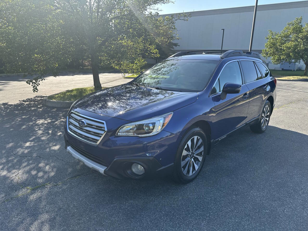 Used 2015 Subaru Outback 2.5i Limited image 2