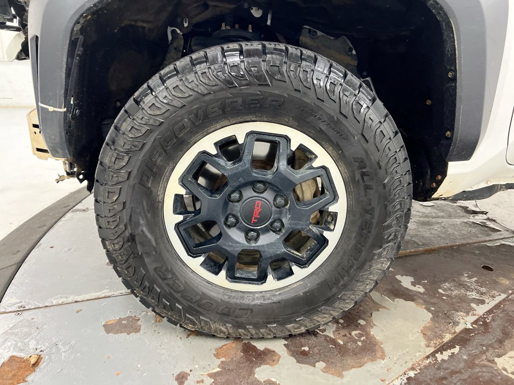 Used 2024 Toyota Tacoma TRD Off-Road AWD/4WD image 27
