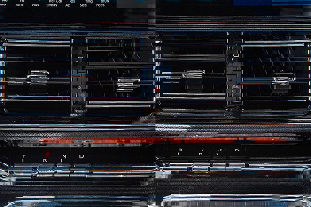 Used 2024 Lincoln Navigator Reserve w/ Monochromatic Package image 24