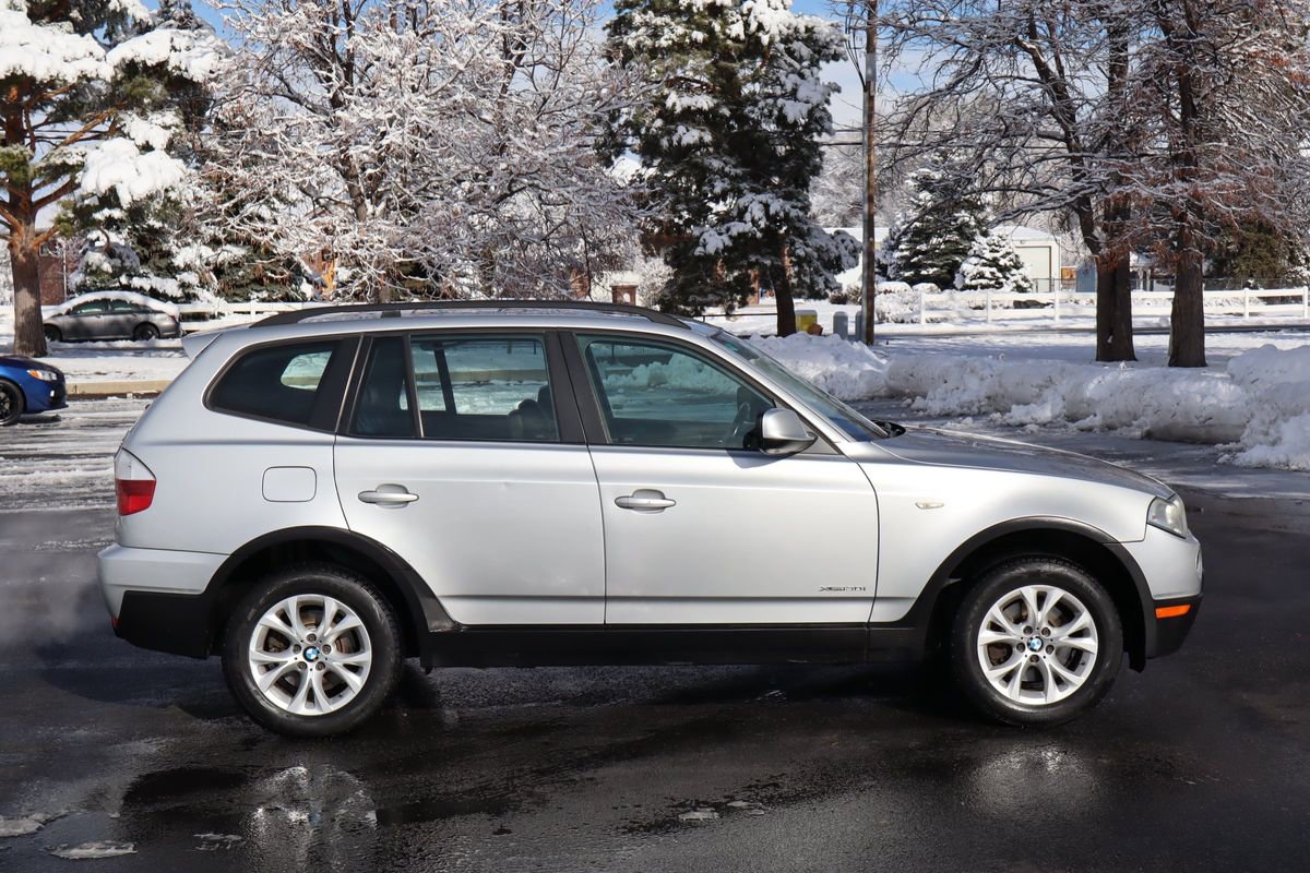 Used 2010 BMW X3 xDrive30i image 3