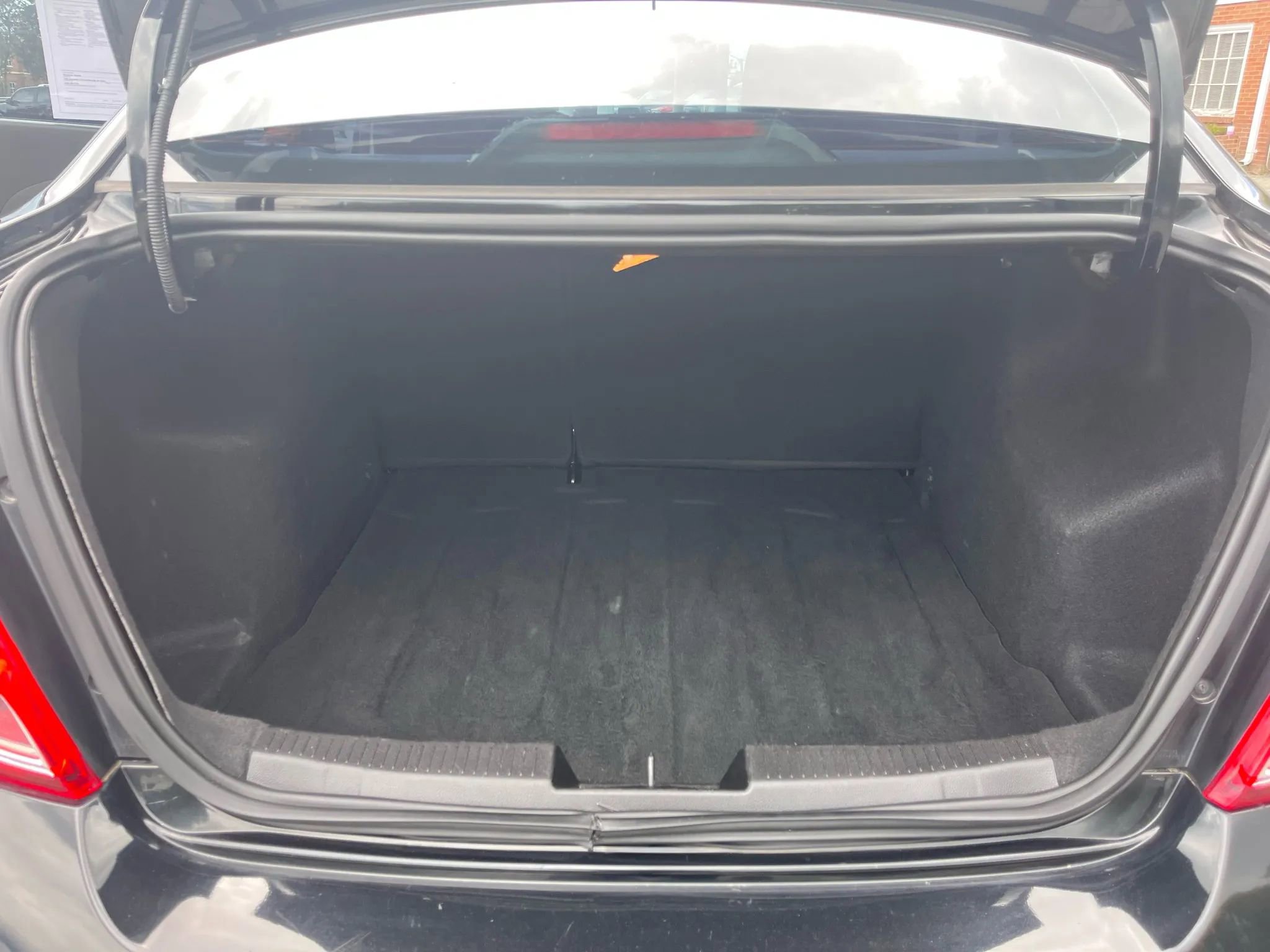 Used 2018 Chevrolet Sonic LT w/ Convenience Package image 19