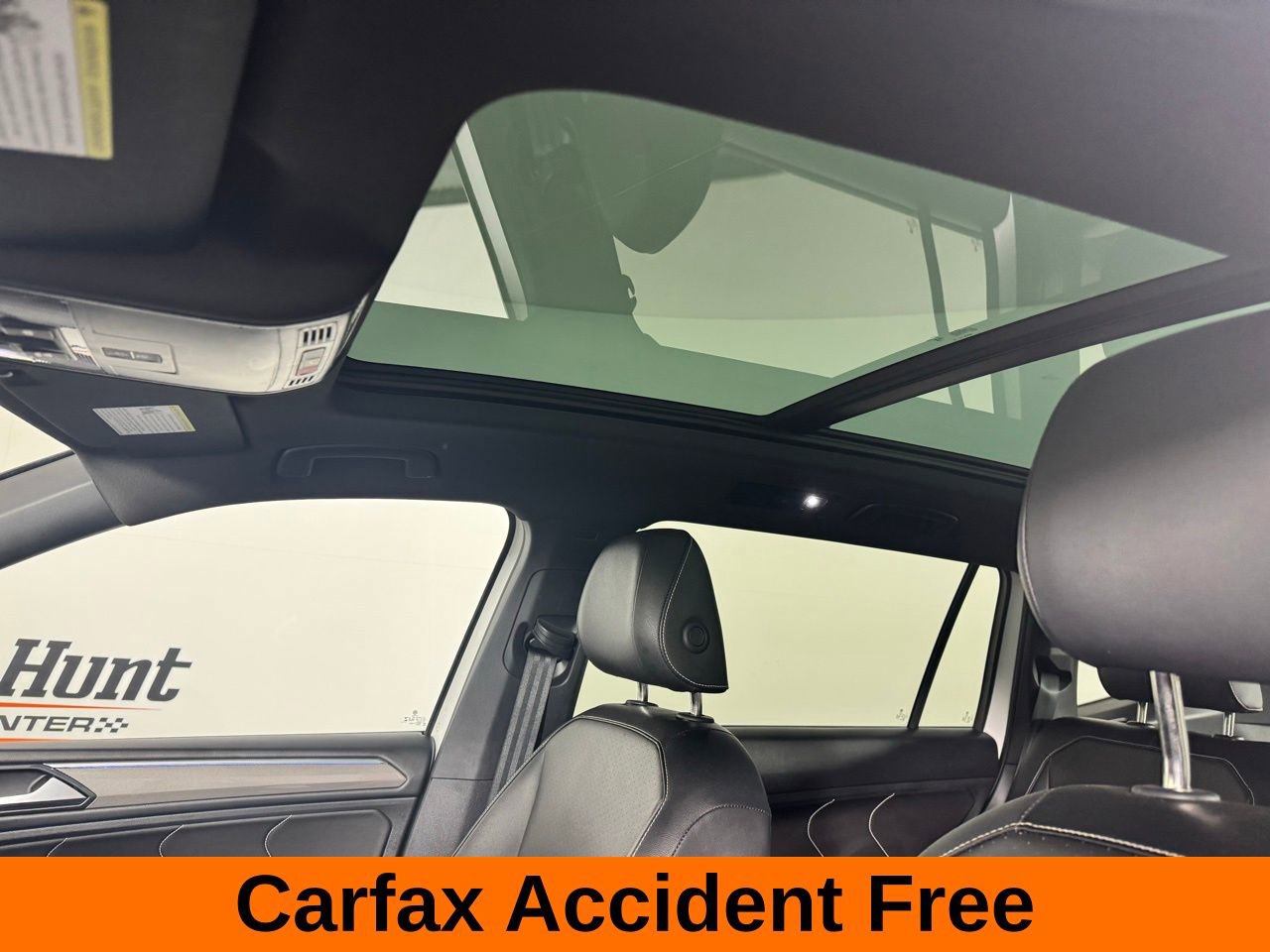 Used 2024 Volkswagen Tiguan SE R-Line image 3