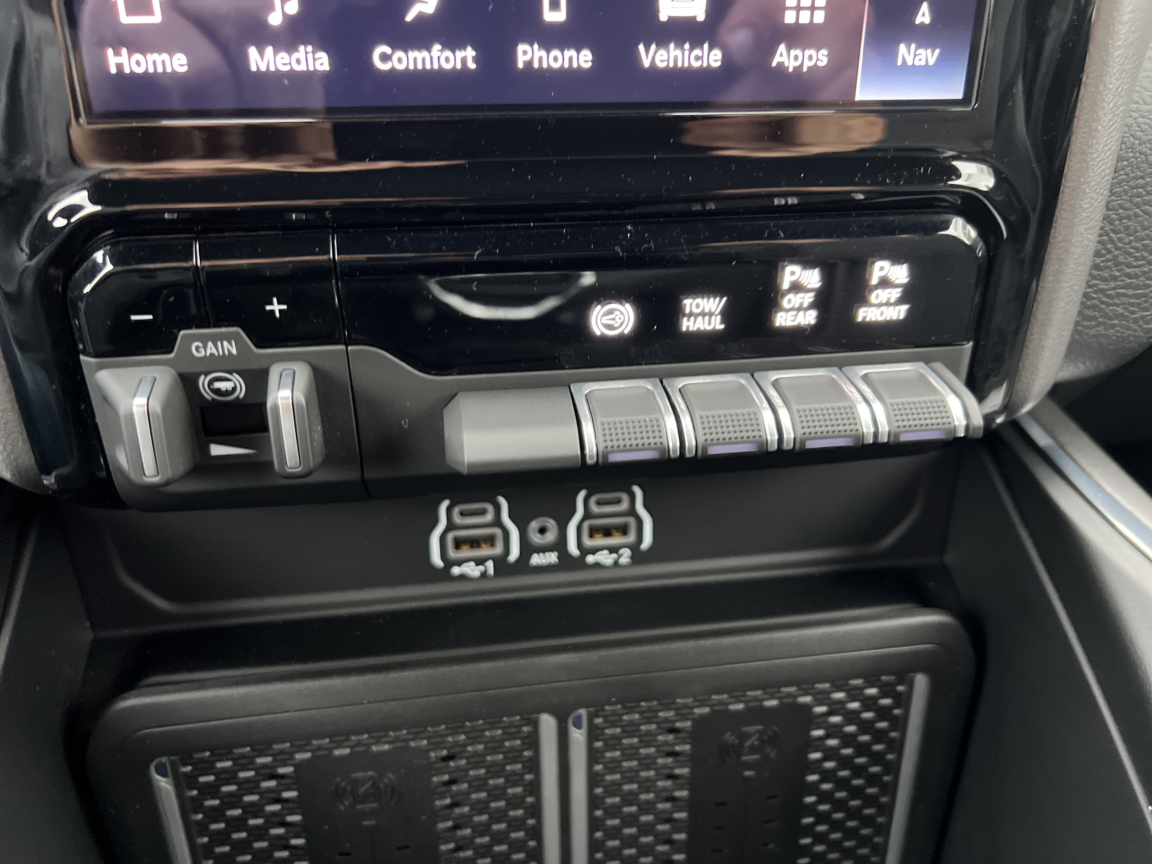 Used 2025 RAM 2500 Laramie image 29