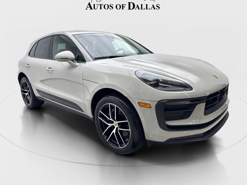 Used 2023 Porsche Macan image 4