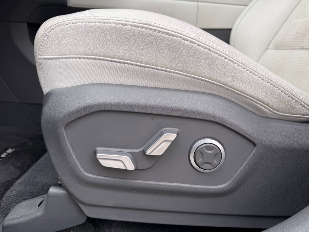 Used 2024 Hyundai Santa Fe Limited image 15