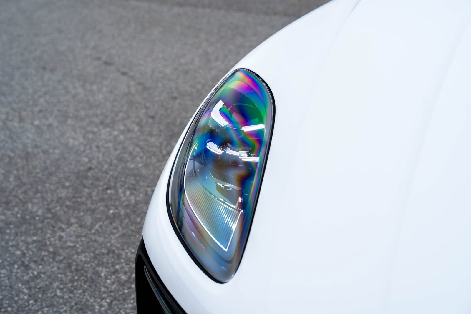 Certified 2025 Porsche Macan image 19