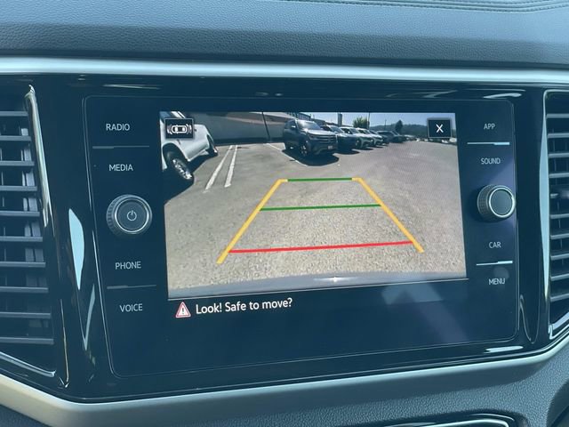 Used 2022 Volkswagen Atlas Cross Sport SE w/ Panoramic Sunroof Package FWD image 14