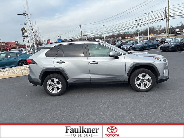 Used 2020 Toyota RAV4 XLE w/ All Weather Liner Package image 5