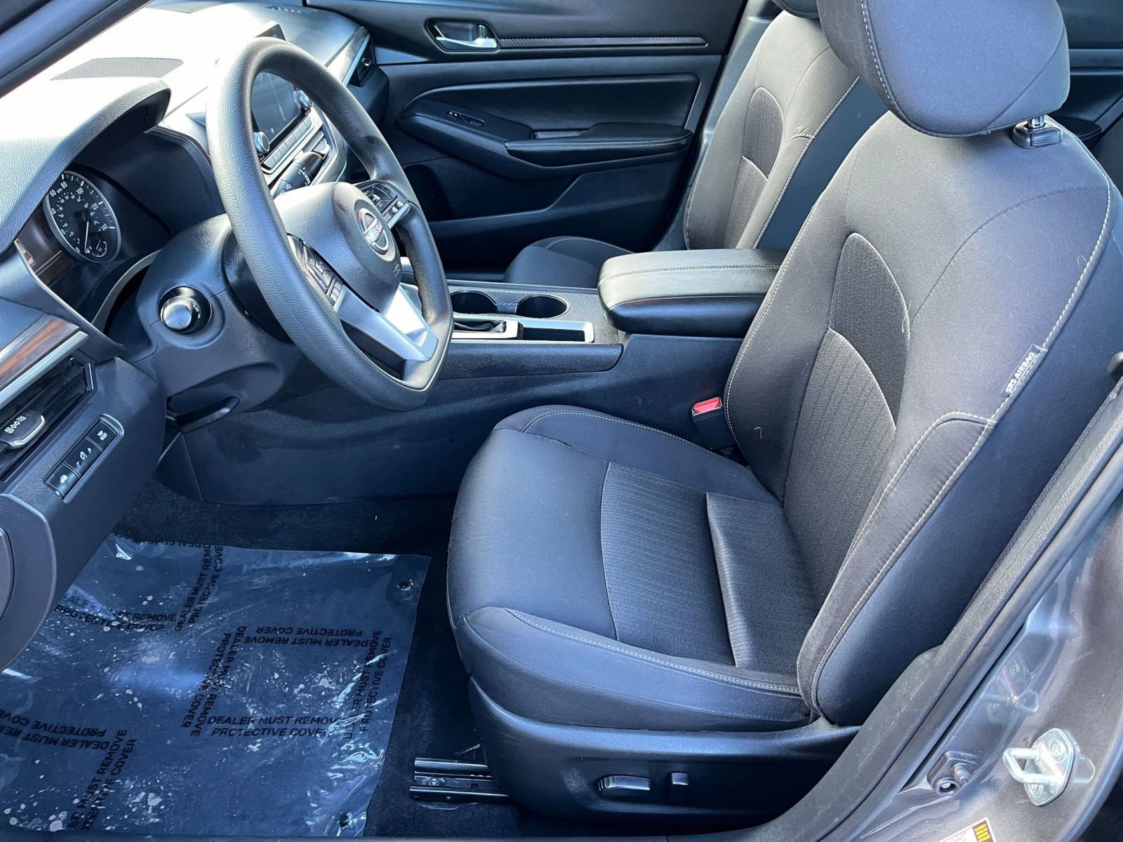 Used 2025 Nissan Altima 2.5 SV image 23