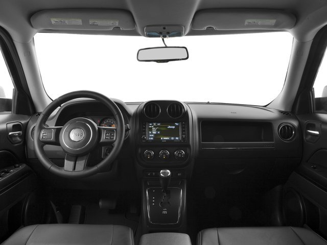 Used 2017 Jeep Patriot Latitude AWD/4WD image 11