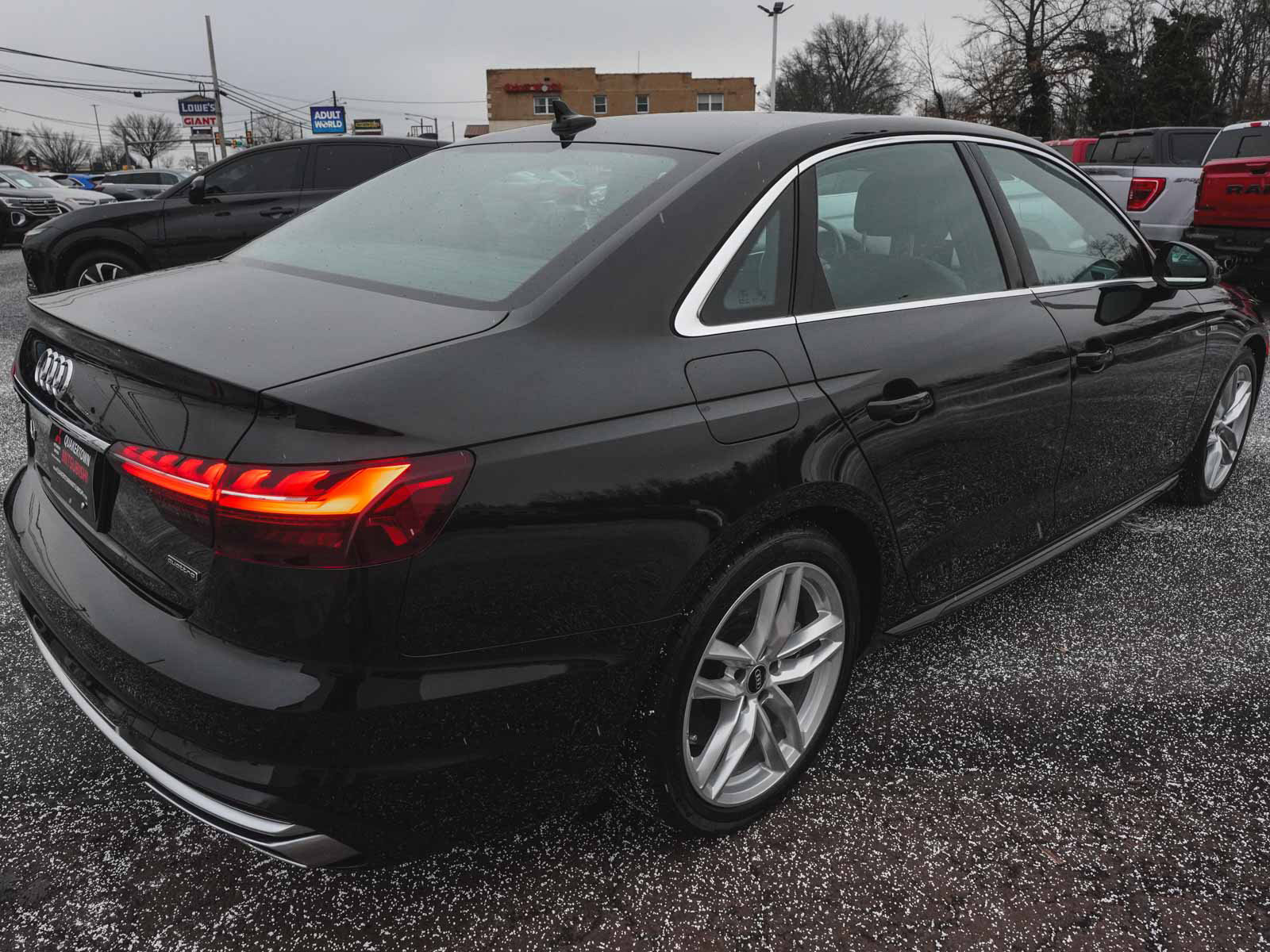 Used 2024 Audi A4 2.0T Premium Plus image 5