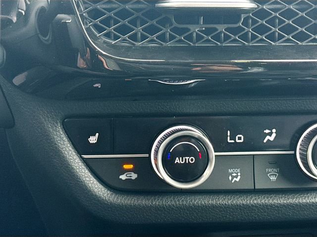 Used 2025 Acura ADX AWD image 21