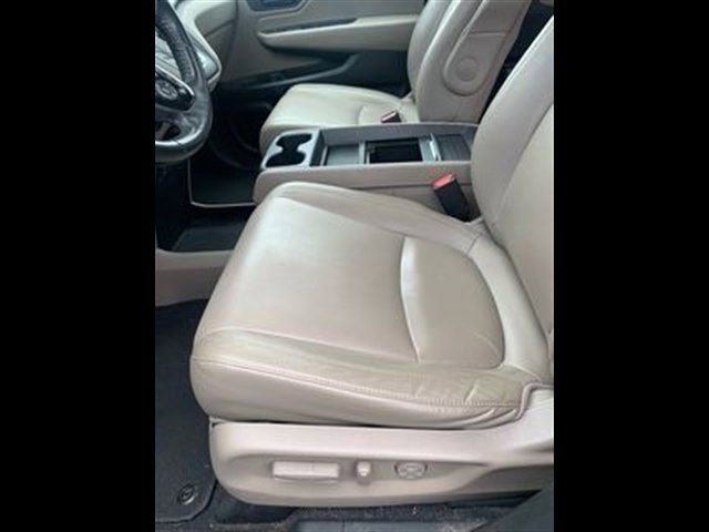 Used 2019 Honda Odyssey EX-L image 2