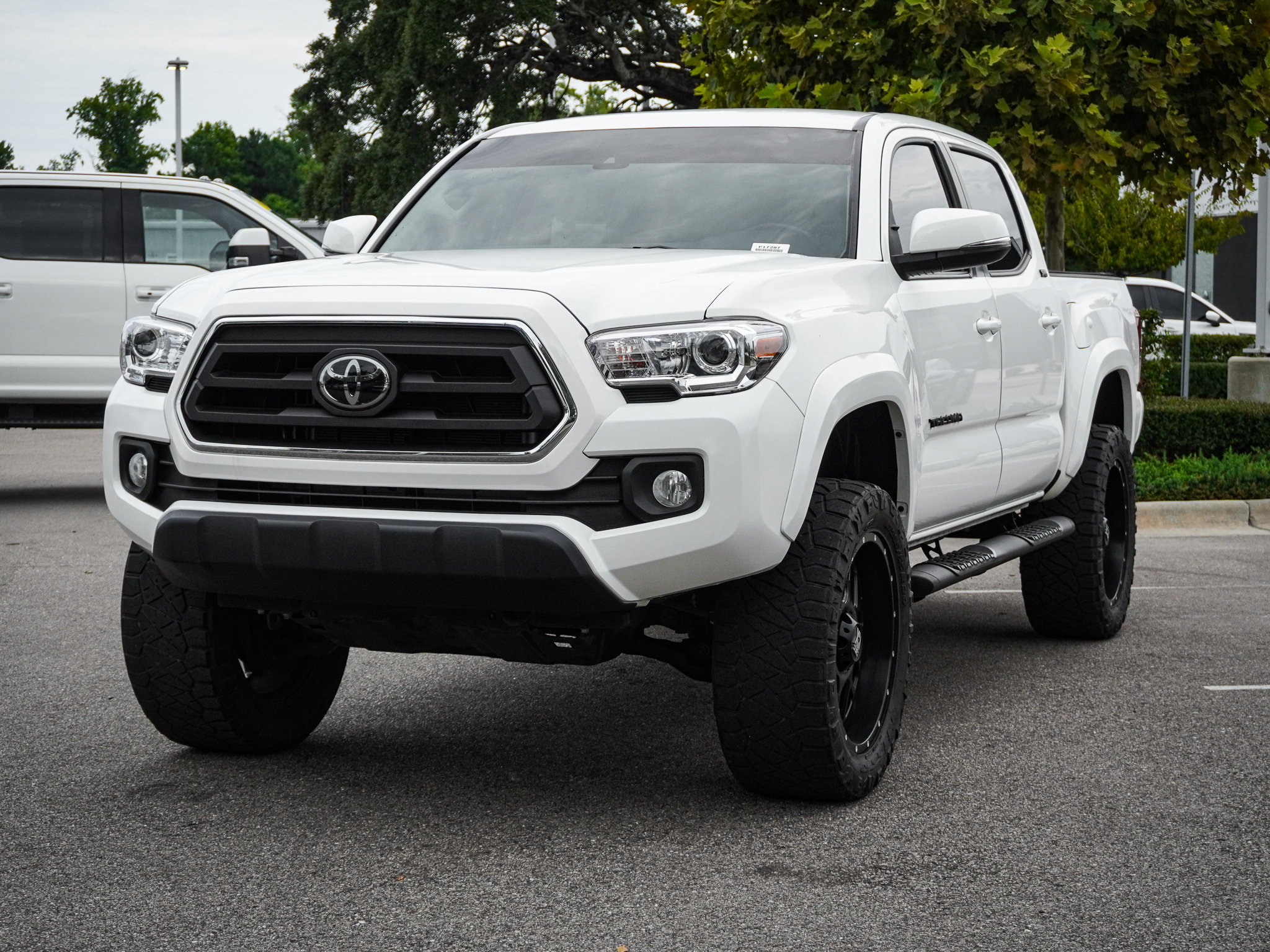 Used 2022 Toyota Tacoma SR5 w/ Technology Package RWD image 5