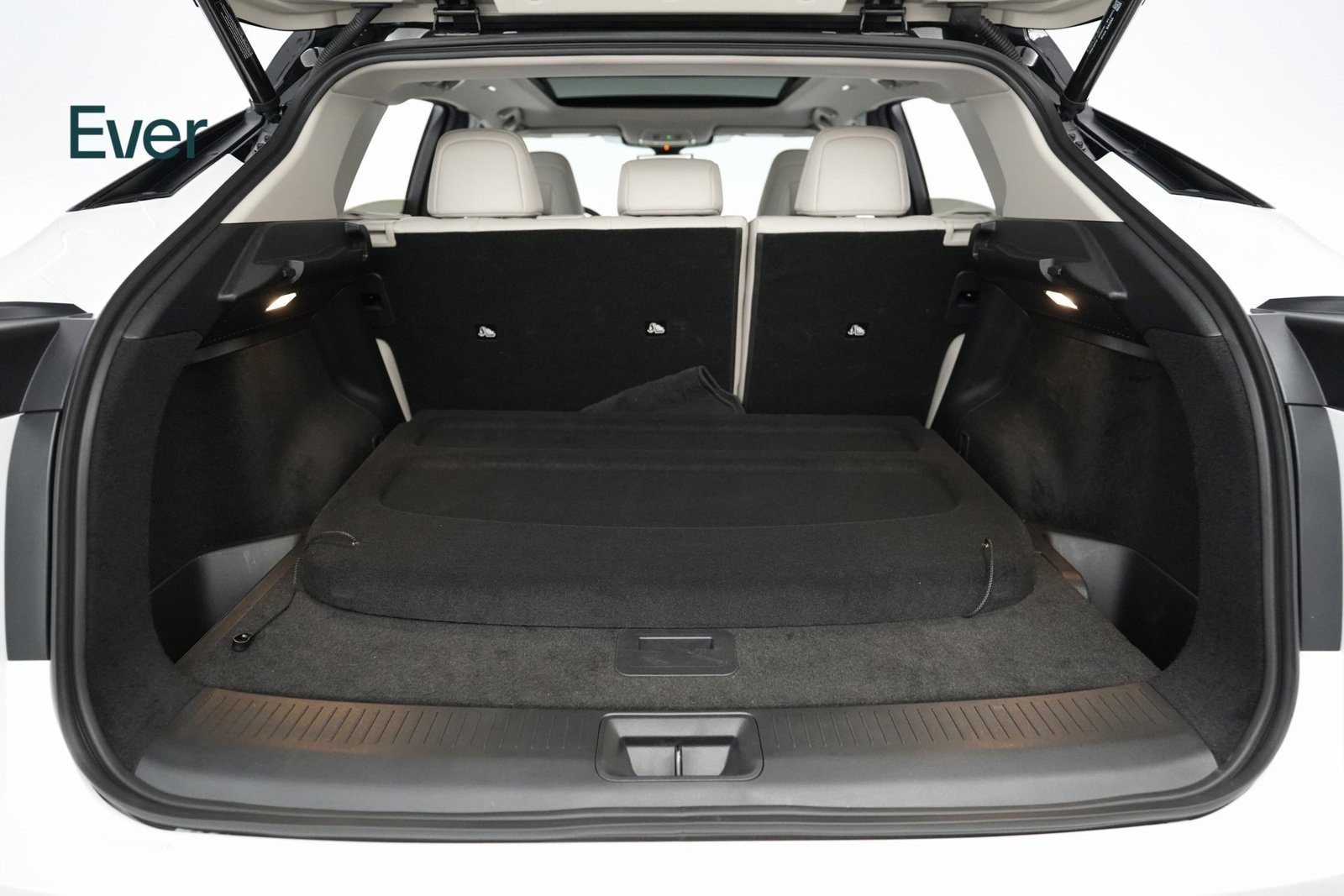 Used 2023 Nissan Ariya AWD image 23