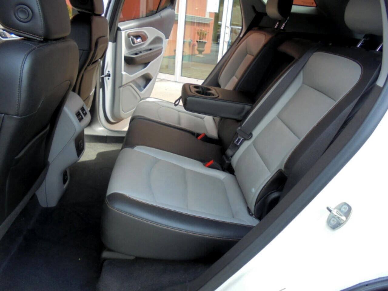 Used 2020 GMC Terrain SLT FWD image 14