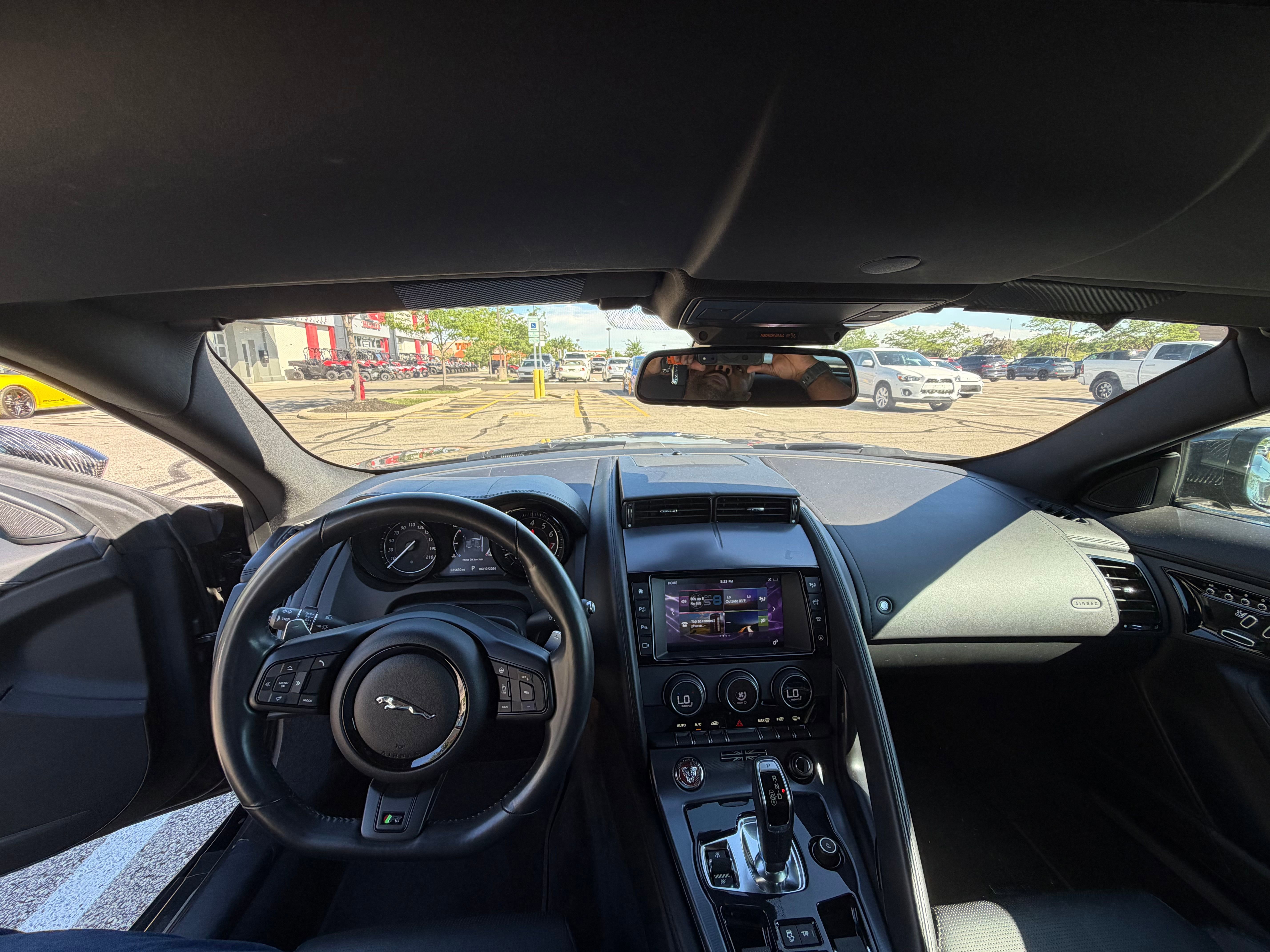Used 2018 Jaguar F-TYPE R AWD/4WD image 16