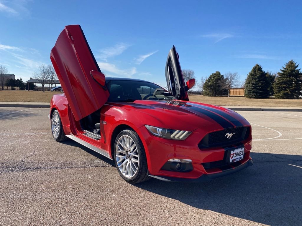 Used 2017 Ford Mustang GT Premium w/ GT Performance Package image 46