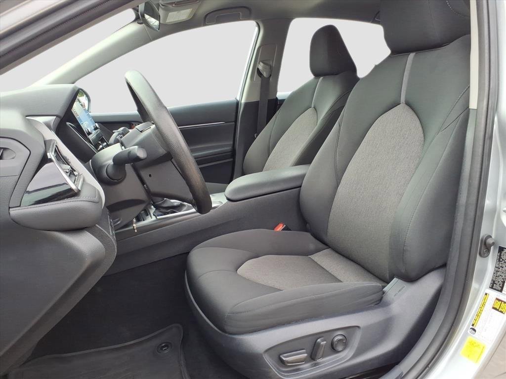Used 2024 Toyota Camry LE image 13
