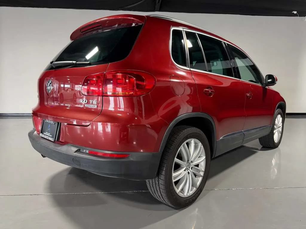 Used 2013 Volkswagen Tiguan SEL AWD/4WD image 4