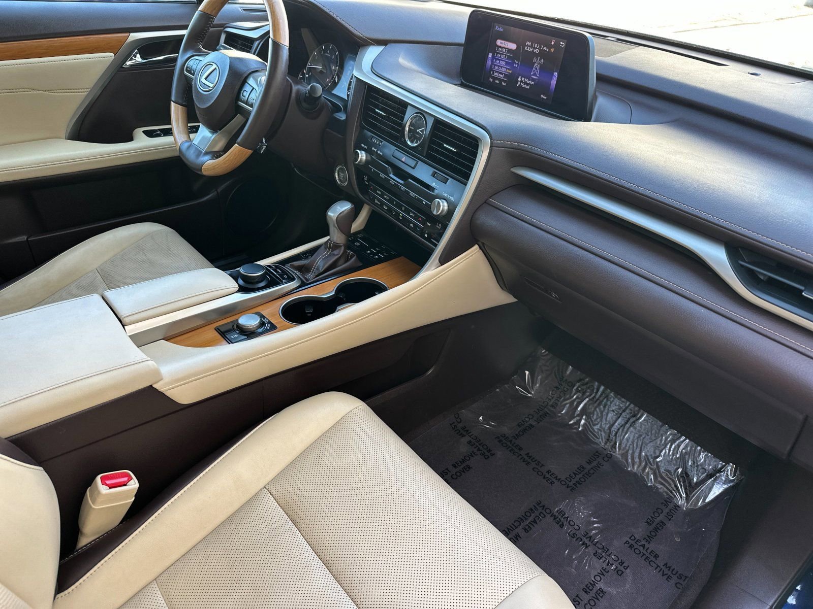 Used 2016 Lexus RX 350 FWD w/ Premium Package image 18