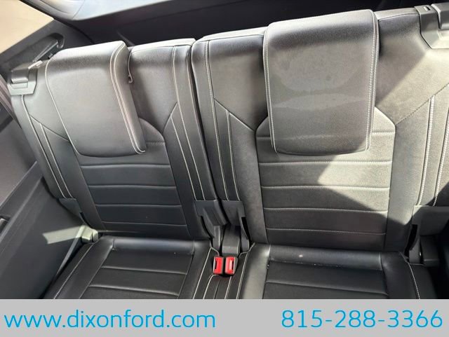 Used 2022 Volkswagen Atlas SEL Premium R-Line AWD/4WD image 25