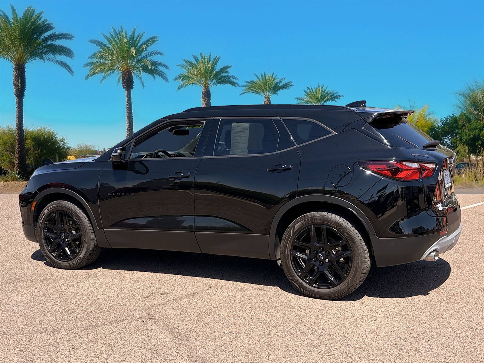 Used 2021 Chevrolet Blazer LT FWD image 3