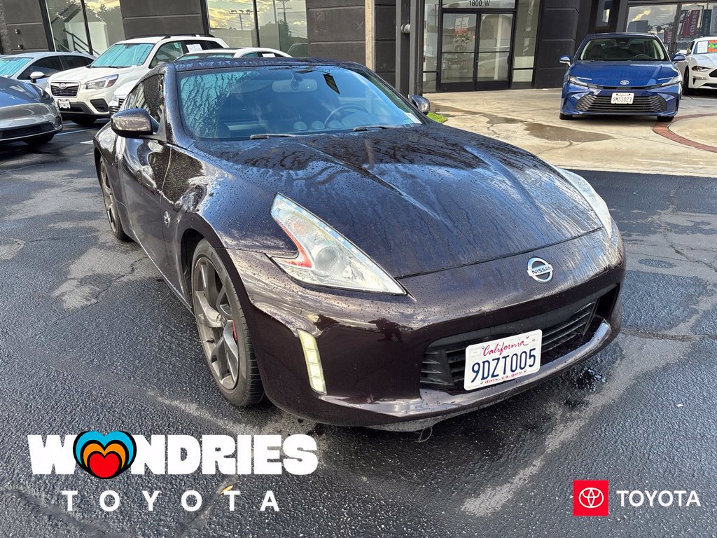 Used 2014 Nissan 370Z Touring w/ Sport Package RWD image 1