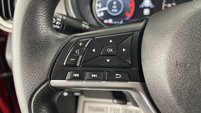 Used 2020 Nissan Kicks SV image 38