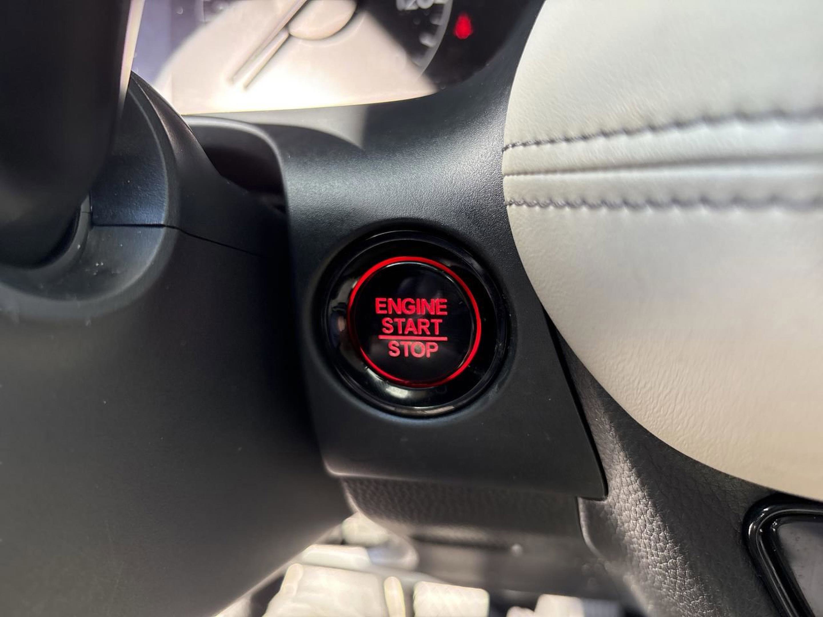 Used 2023 Honda HR-V EX-L image 30