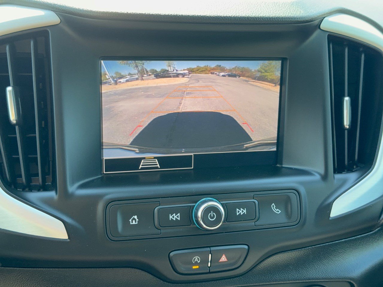 Used 2024 GMC Terrain SLE FWD image 24