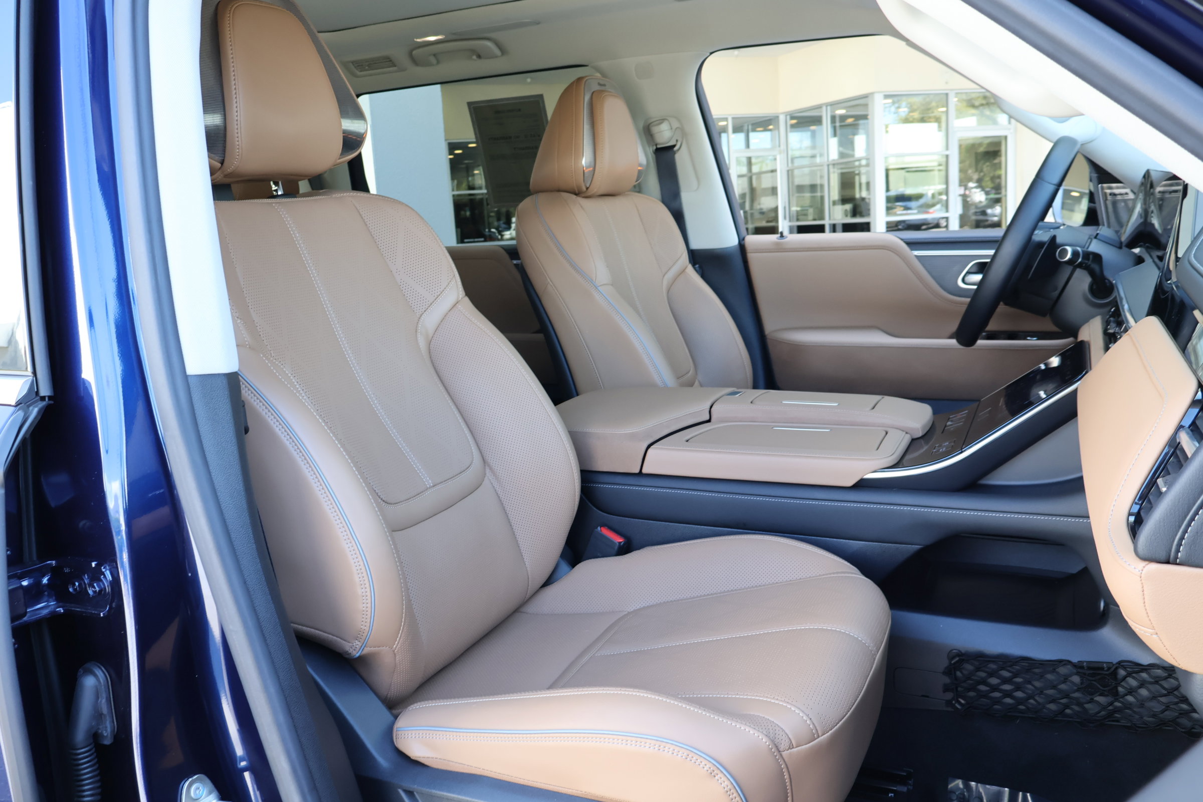 Certified 2025 INFINITI QX80 Sensory w/ Premium Cargo Package image 25