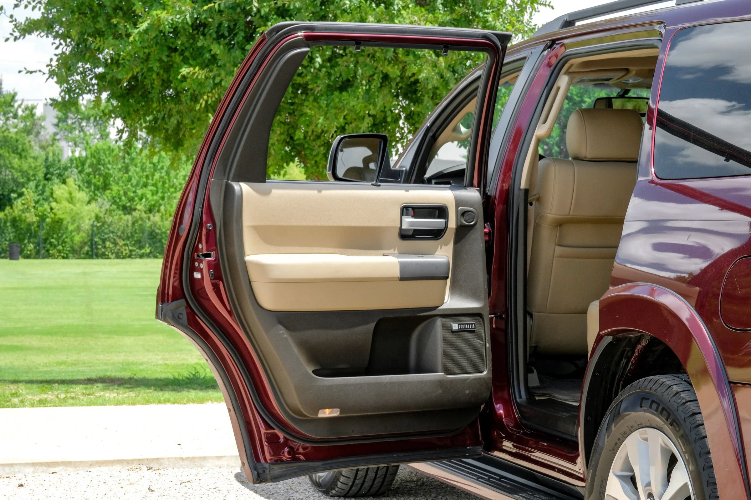 Used 2011 Toyota Sequoia Limited RWD image 38