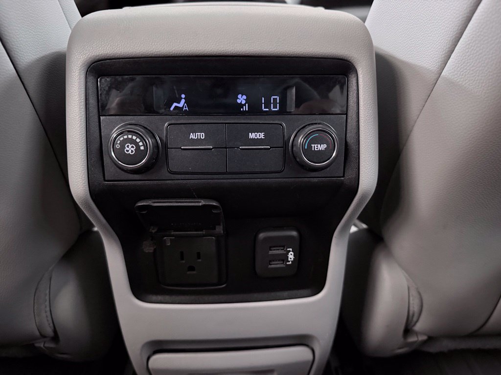 Used 2019 GMC Acadia SLT w/ LPO, Floor Liner Package FWD image 29
