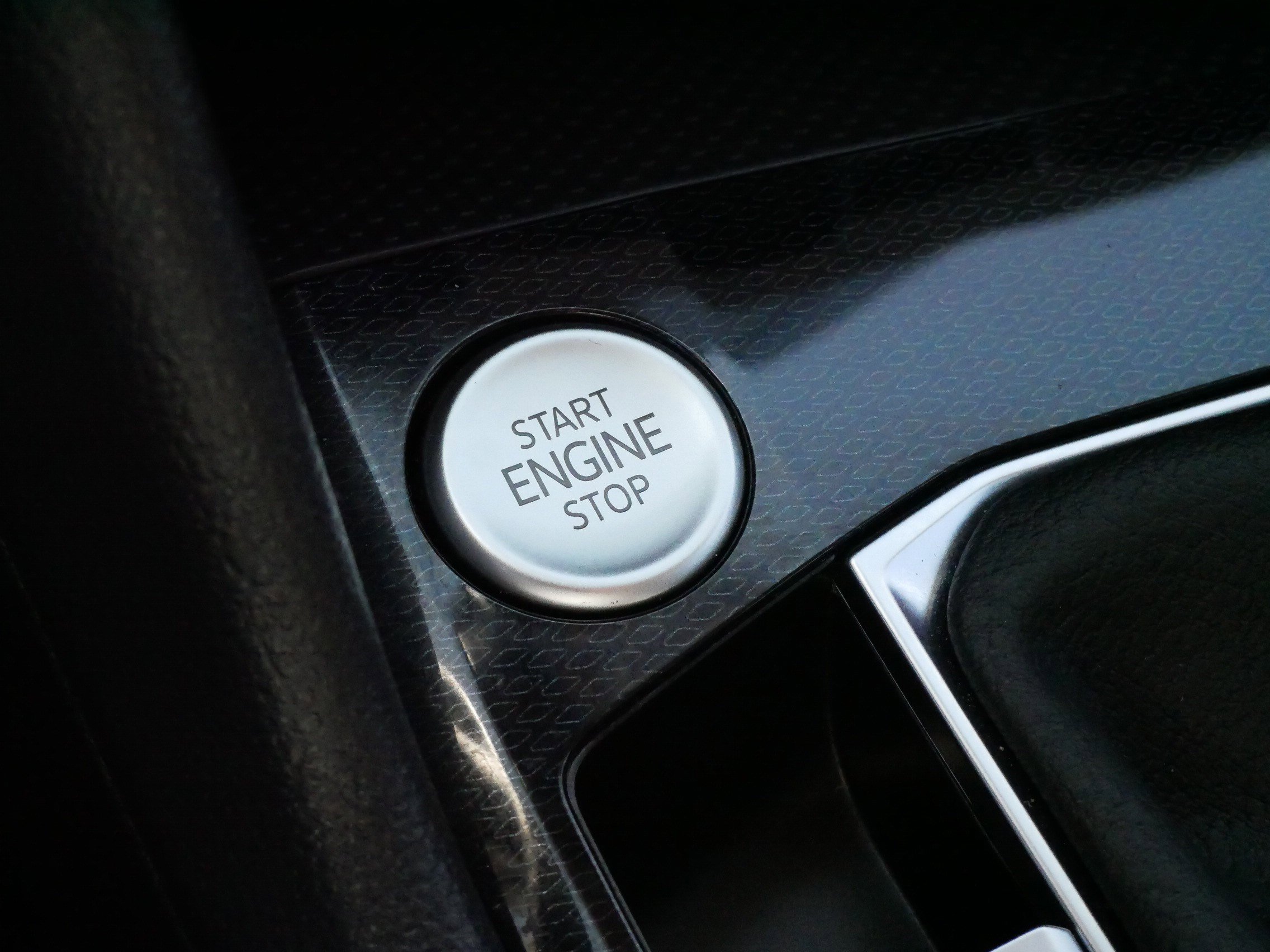 Certified 2025 Volkswagen Taos S AWD/4WD image 28