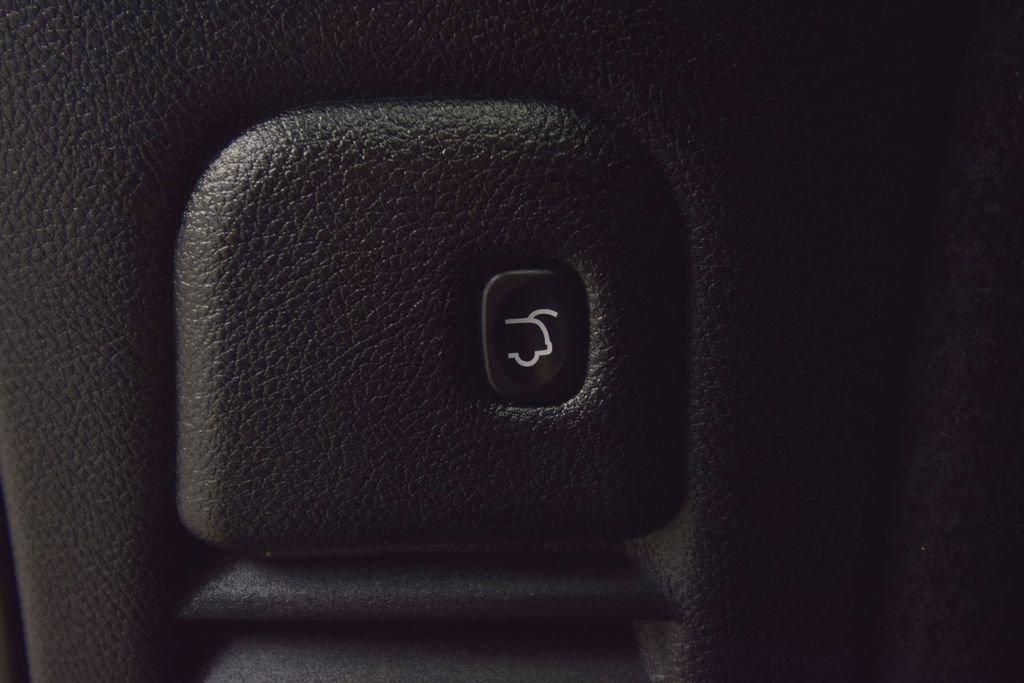 Used 2023 Dodge Durango R/T w/ Blacktop Package image 39