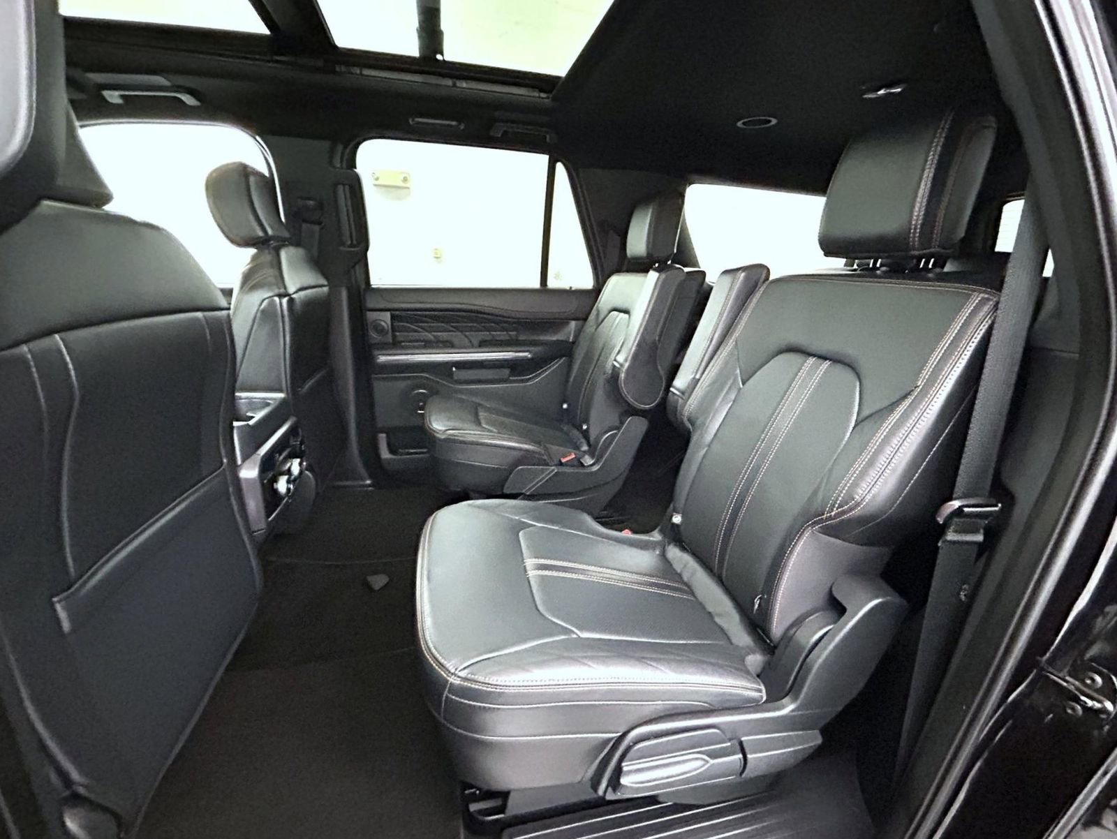 Used 2023 Ford Expedition Max Platinum AWD/4WD image 22