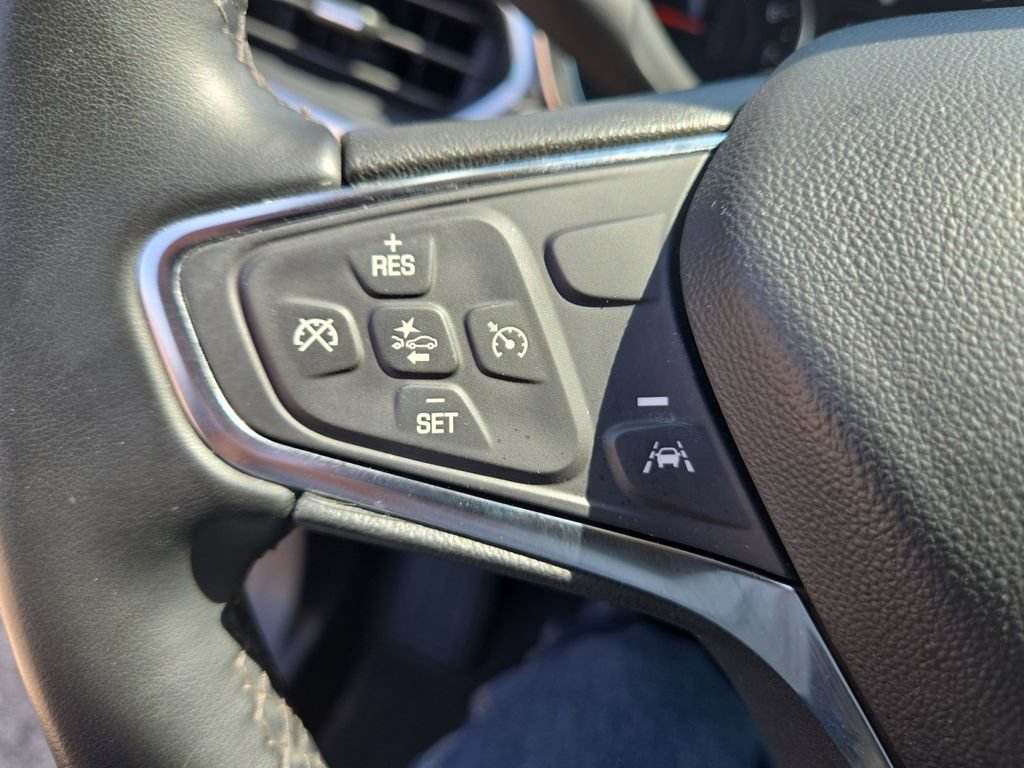 Used 2024 Chevrolet Equinox LT FWD image 16