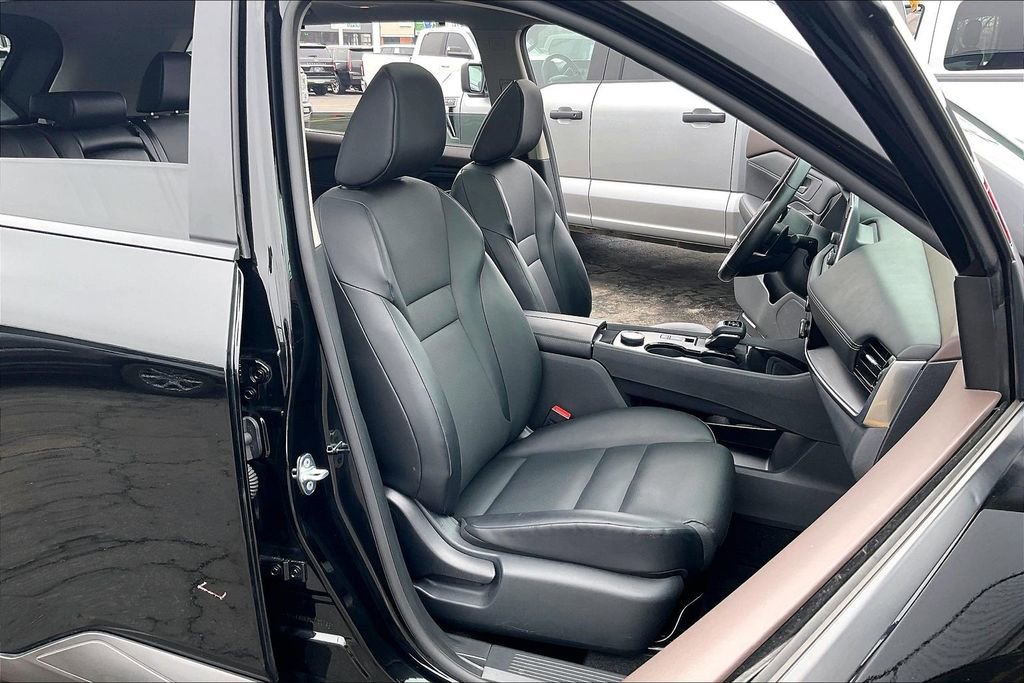 Used 2022 Nissan Rogue SV w/ SV Premium Package AWD/4WD image 6