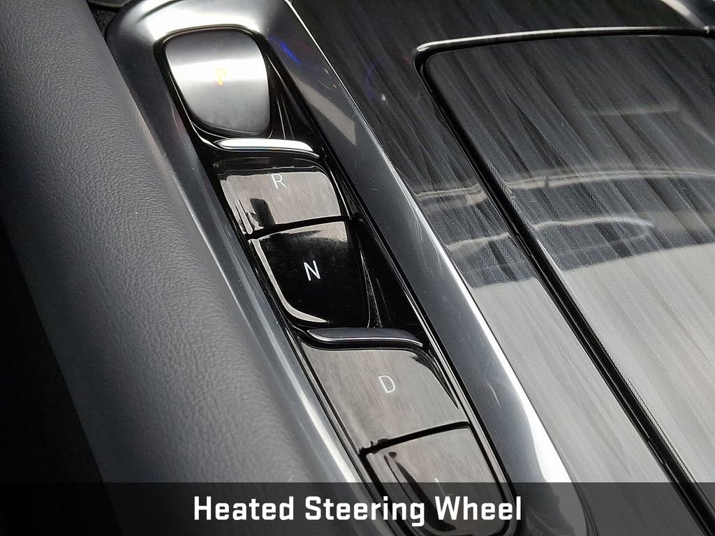 Used 2023 Buick Enclave Essence w/ LPO, Floor Liner Package image 20