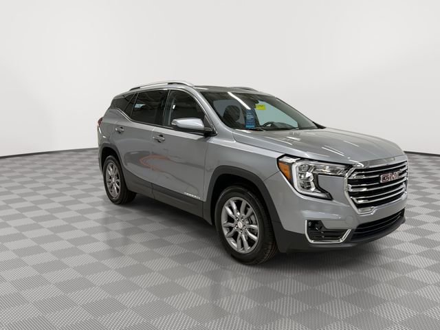 Certified 2024 GMC Terrain SLT w/ Infotainment Package II image 12