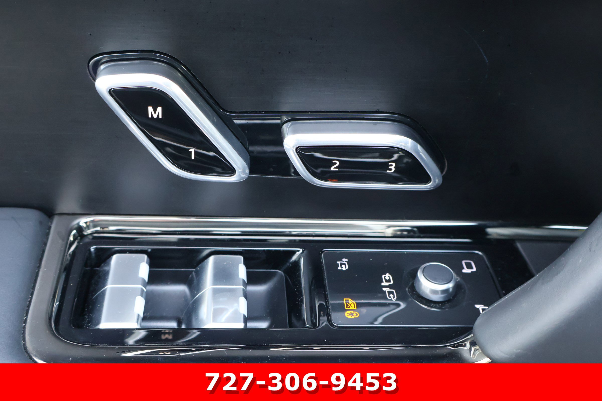 Used 2023 Land Rover Range Rover SV AWD/4WD image 16