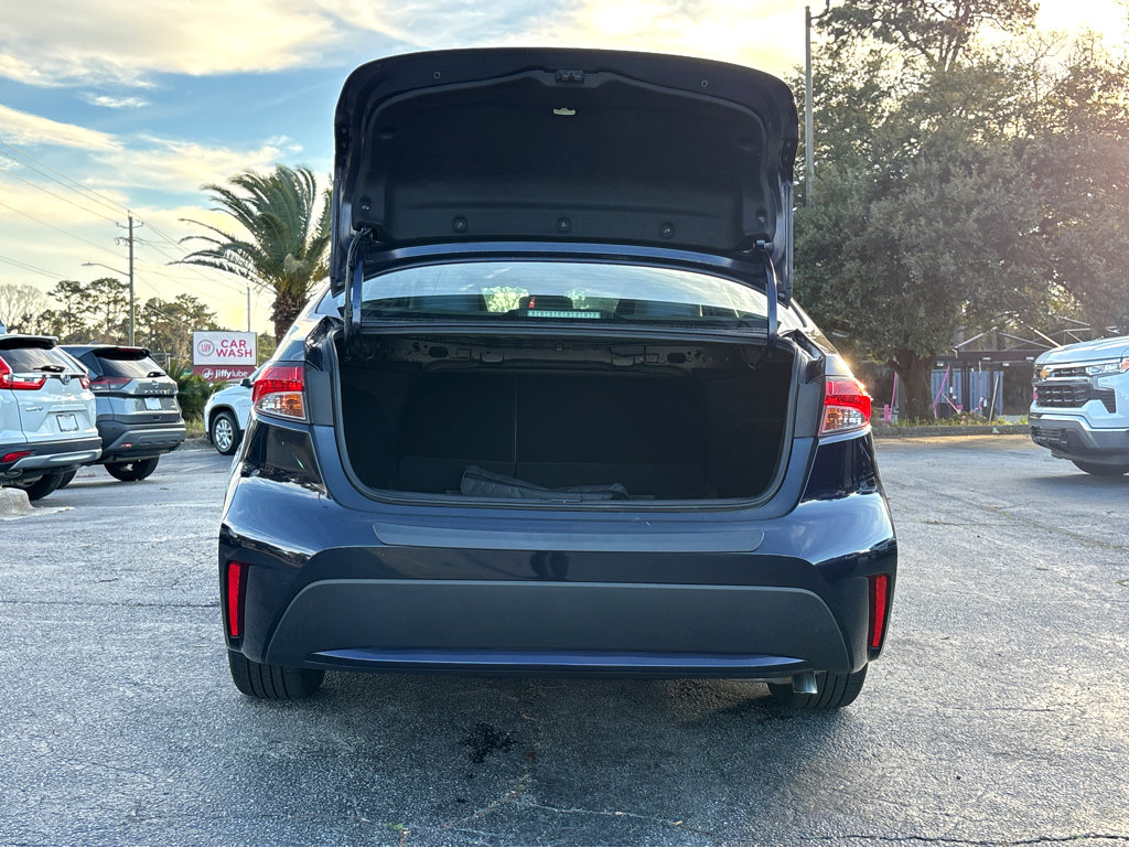 Used 2020 Toyota Corolla LE image 21